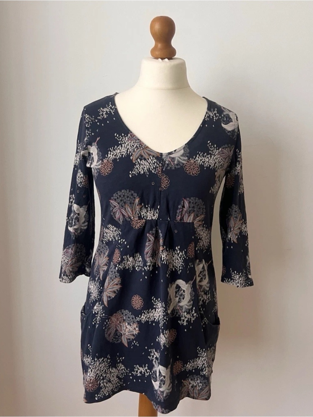 White Stuff Women’s Navy Floral V-Neck Tunic Top Dress Pockets Sz Large (UK 16)